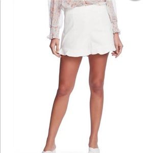 1. State ruffle hem shorts